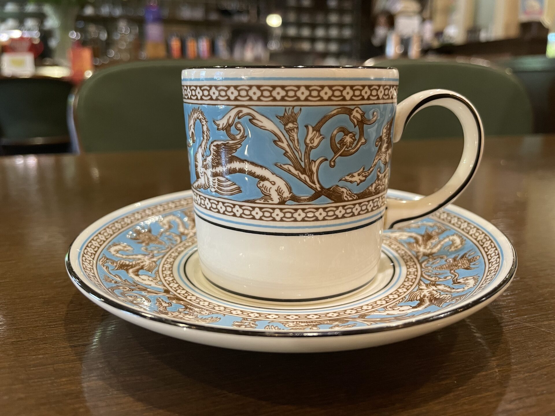 英国王室御用達」Wedgwood コーヌコピア ティーポット 廃盤-